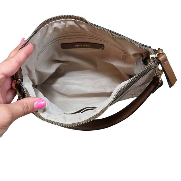 Y2K Nine West Monogram Cream Shoulder Bag Baguette Bag - Picture 4 of 8